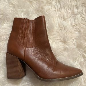 Steve Madden Brown Boot